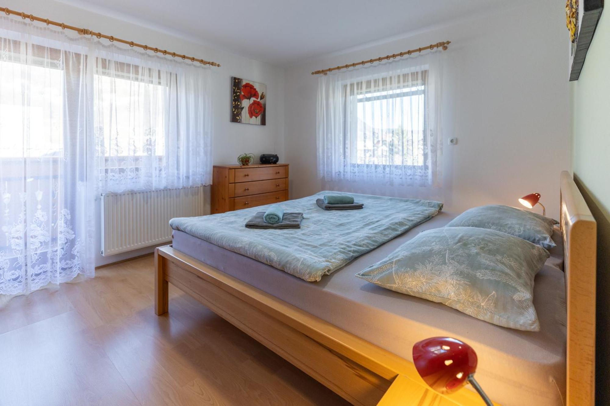 Apartmaji Matej Cvetek Бохин Екстериор снимка